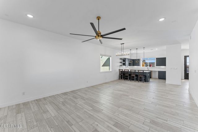 624 Paseo Del Agua Street, Horizon City, TX 79928