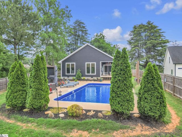 2452 Fews Bridge Road, Greer, SC 29651