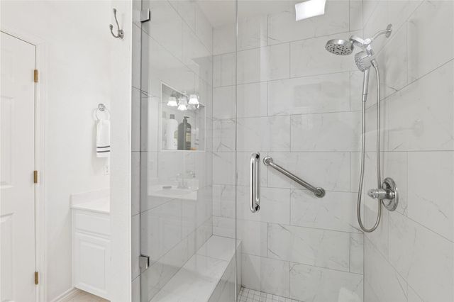 531 Pecan Creek DR, Horseshoe Bay, TX 78657