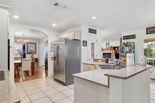 531 Pecan Creek DR, Horseshoe Bay, TX 78657