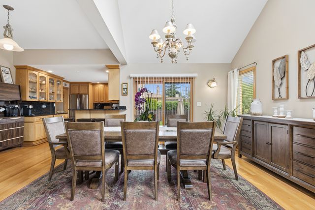 7911 W Rascher Avenue, Chicago, IL 60656