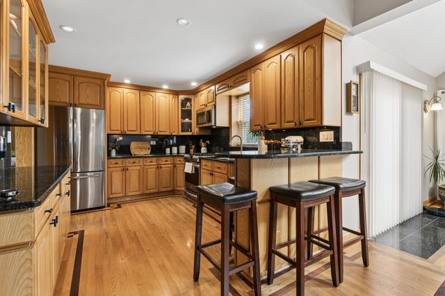7911 W Rascher Avenue, Chicago, IL 60656
