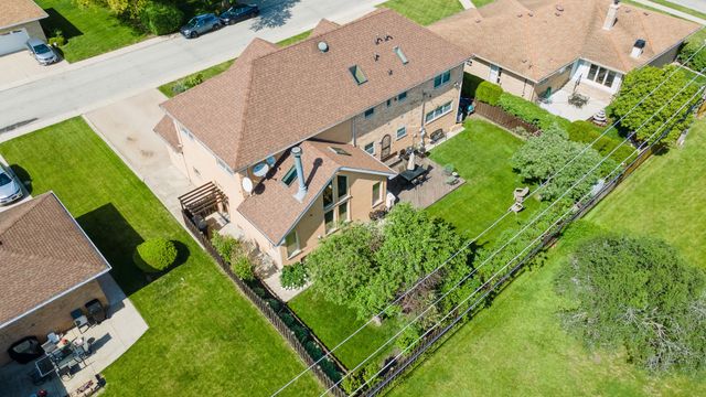 7911 W Rascher Avenue, Chicago, IL 60656