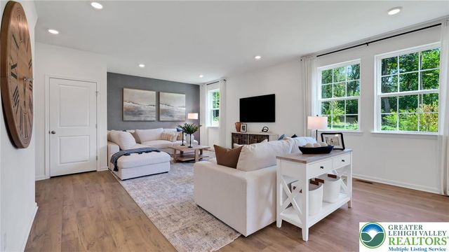 2153 Isabel Lane, Lower Macungie Twp, PA 18103