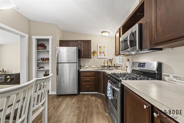 8120 Cheyenne Drive, Howard City, MI 49329