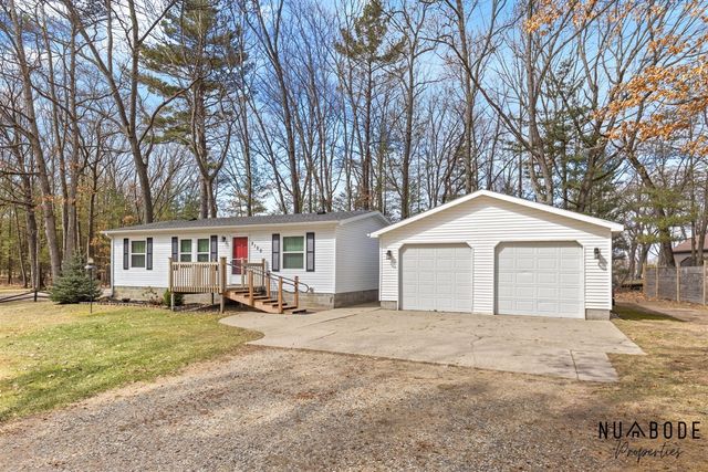 8120 Cheyenne Drive, Howard City, MI 49329