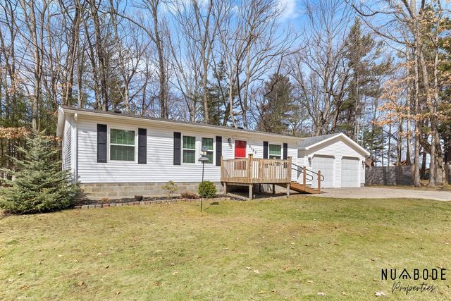 8120 Cheyenne Drive, Howard City, MI 49329