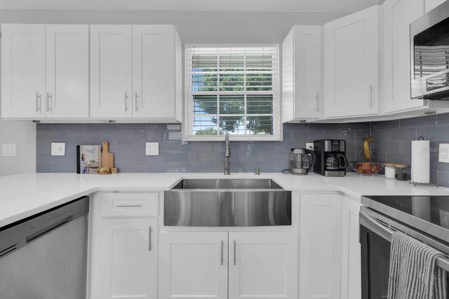 8115 WINDY HILL WAY, Orlando, FL 32818