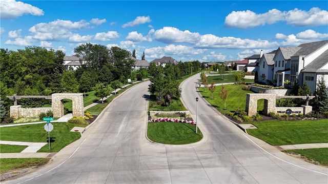 17029 King Street, Overland Park, KS 66221