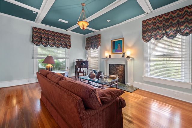 603 Welch Street, Houston, TX 77006