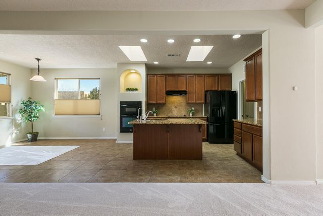 1047 Prairie Zinnia Drive, Bernalillo, NM 87004