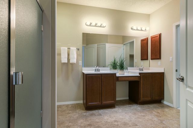 1047 Prairie Zinnia Drive, Bernalillo, NM 87004