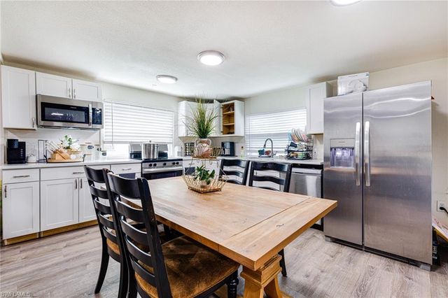 2012 Wright ST, Fort Myers, FL 33916