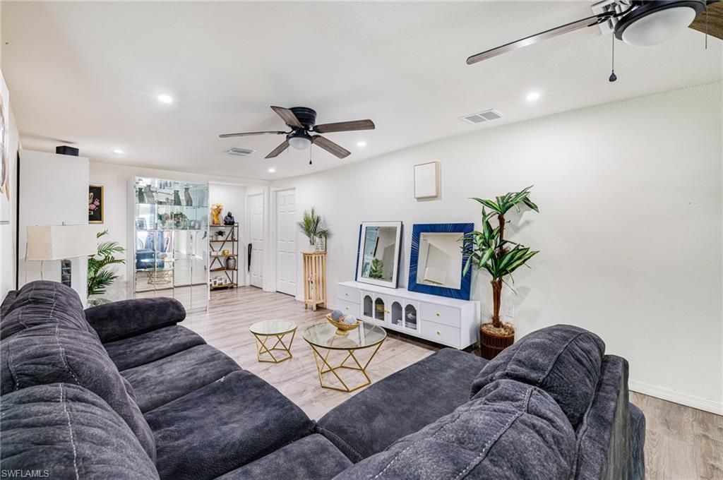 2012 Wright ST, Fort Myers, FL 33916