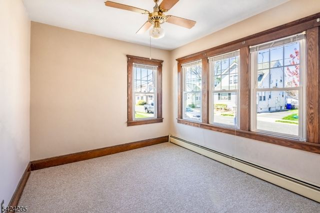 80 Washington Pl, Totowa Boro, NJ 07512