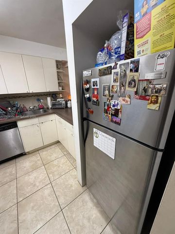 6940 Miami Gardens Drive 1-122, Hialeah, FL 33015
