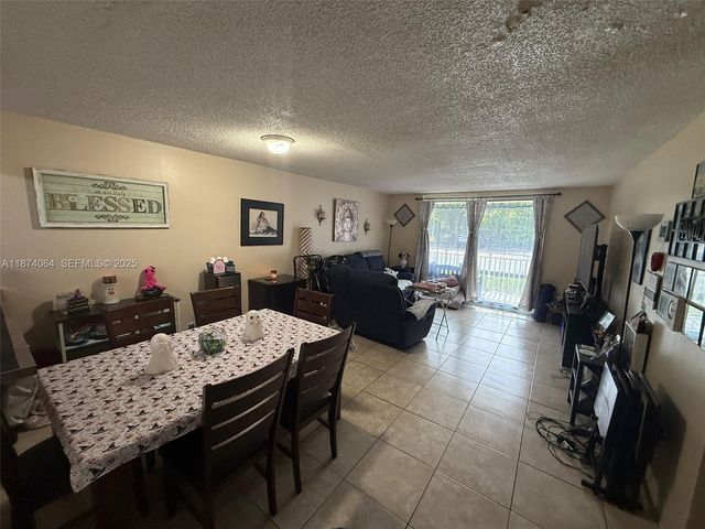 6940 Miami Gardens Drive 1-122, Hialeah, FL 33015