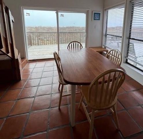 305 Private Road 640 50, Matagorda, TX 77457