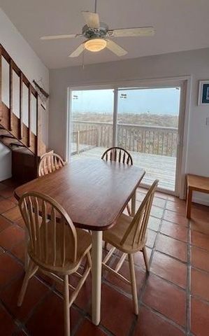 305 Private Road 640 50, Matagorda, TX 77457