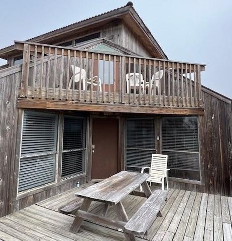 305 Private Road 640 50, Matagorda, TX 77457