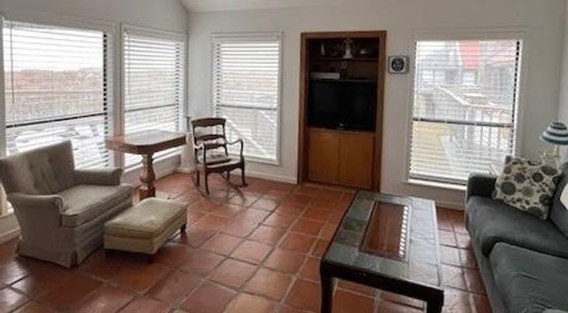 305 Private Road 640 50, Matagorda, TX 77457