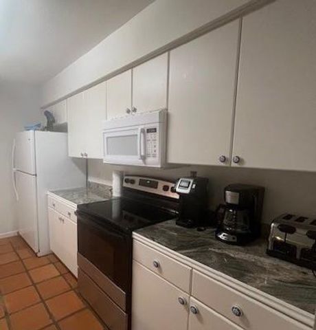 305 Private Road 640 50, Matagorda, TX 77457