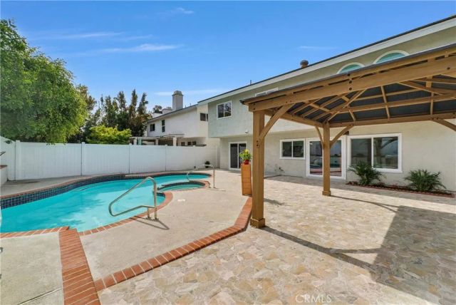 56 Monticello, Irvine, CA 92620