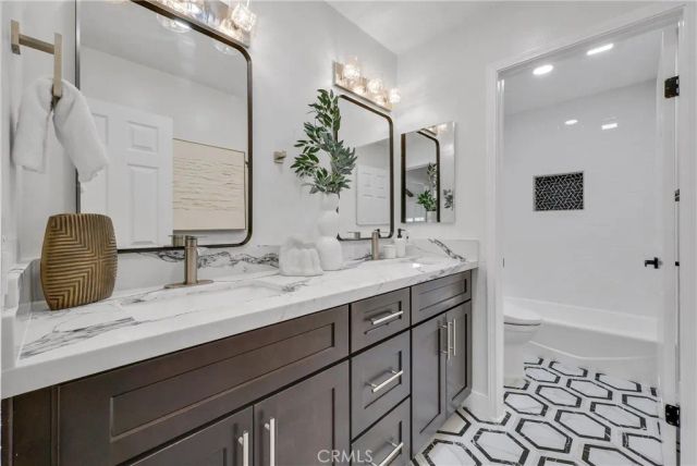 56 Monticello, Irvine, CA 92620