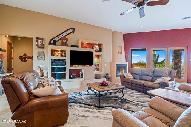 1540 N Saguaro Cliffs Court, Tucson, AZ 85745