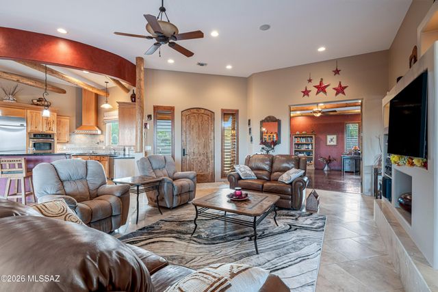 1540 N Saguaro Cliffs Court, Tucson, AZ 85745