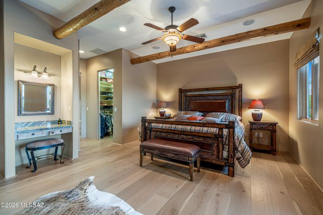 1540 N Saguaro Cliffs Court, Tucson, AZ 85745
