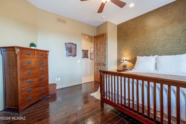 1540 N Saguaro Cliffs Court, Tucson, AZ 85745