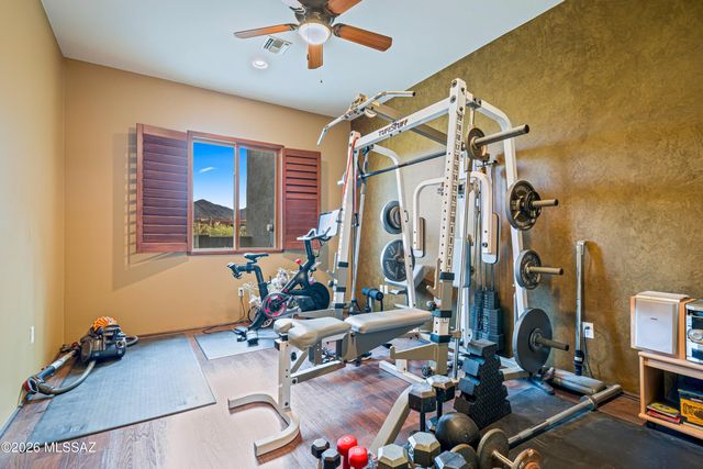1540 N Saguaro Cliffs Court, Tucson, AZ 85745