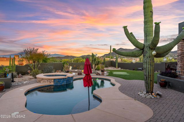 1540 N Saguaro Cliffs Court, Tucson, AZ 85745