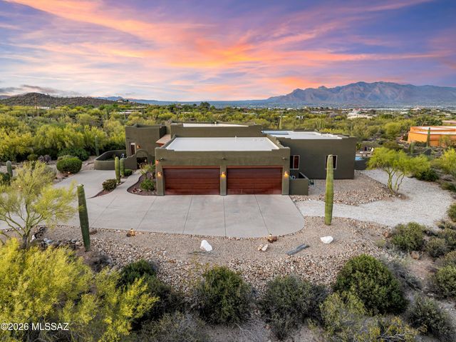 1540 N Saguaro Cliffs Court, Tucson, AZ 85745