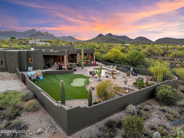 1540 N Saguaro Cliffs Court, Tucson, AZ 85745