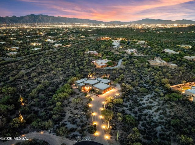 1540 N Saguaro Cliffs Court, Tucson, AZ 85745