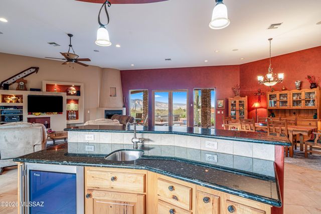 1540 N Saguaro Cliffs Court, Tucson, AZ 85745