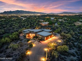 1540 N Saguaro Cliffs Court, Tucson, AZ 85745