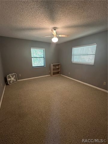 9584 W Plantation Lane, Crystal River, FL 34429