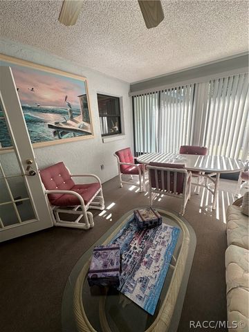9584 W Plantation Lane, Crystal River, FL 34429