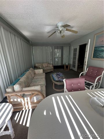 9584 W Plantation Lane, Crystal River, FL 34429