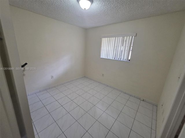 5500 W 21st Court 306, Hialeah, FL 33016