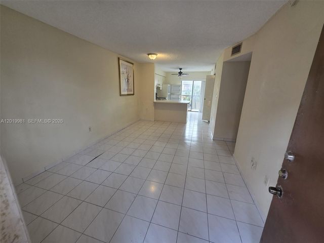 5500 W 21st Court 306, Hialeah, FL 33016