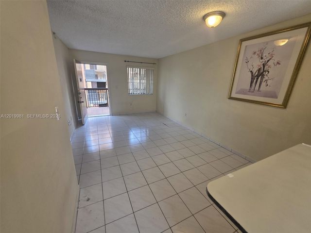 5500 W 21st Court 306, Hialeah, FL 33016