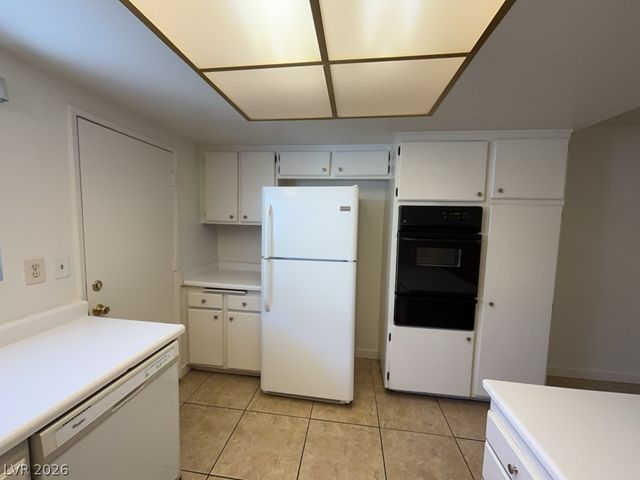2894 KAREN Avenue 1, Las Vegas, NV 89121