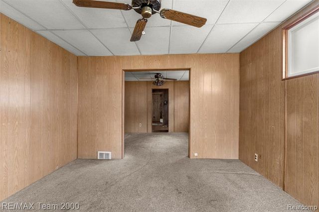 6488 Vaughan Street, Detroit, MI 48228