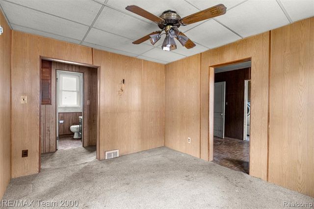 6488 Vaughan Street, Detroit, MI 48228