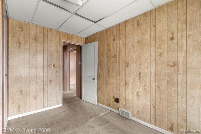 6488 Vaughan Street, Detroit, MI 48228