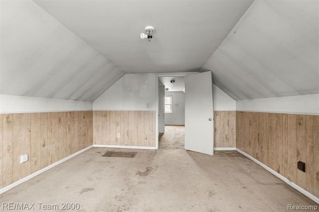 6488 Vaughan Street, Detroit, MI 48228